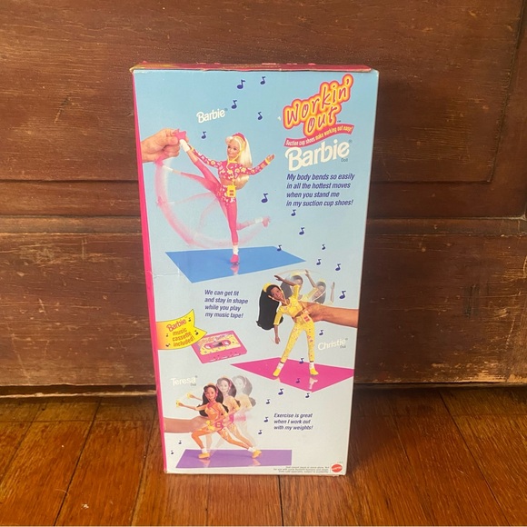 Vintage 1996 Workin’ Out Barbie Doll - Picture 3 of 3